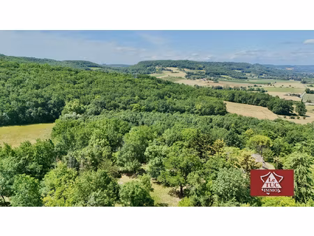 terrain à bâtir avec ruines et cu.