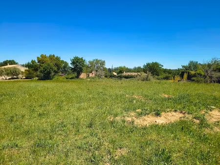 vente terrain 1902 m² à trets (13530)  300 000 €