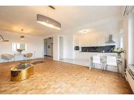 jan van rijswijcklaan ∣ appartement entièrement rénové 4 cha