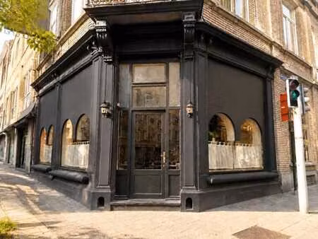 restaurant près à l'exploitation - zone très fréquentée !