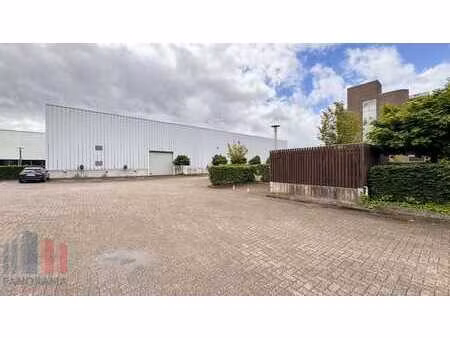 espace d’entrepôt de 11.730 m² à kontich