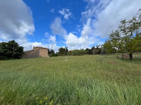 vente terrain 700 m² à régusse (83630)  85 000 €