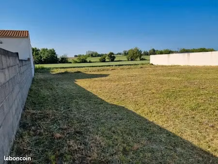 vente terrain 715 m² à thairé (17290)  109 000 €