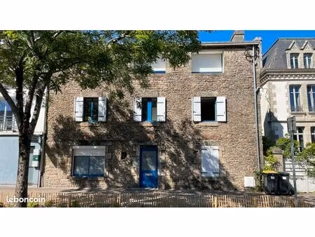 immeuble 7 pièces 150 m²