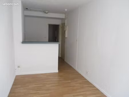 studio 1 pièce 21 m²