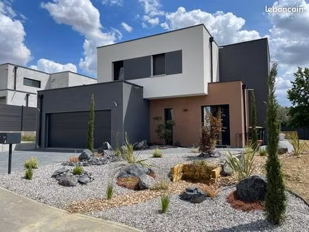maison contemporaine 2020 avec piscine