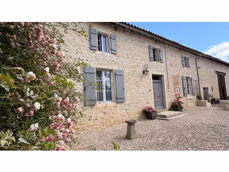 maison à vendre à nanteuil-en-vallée (16700) - charente
