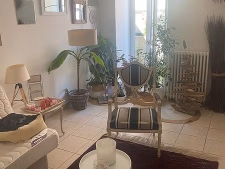 t3 duplex jumelée  terrasse  parking