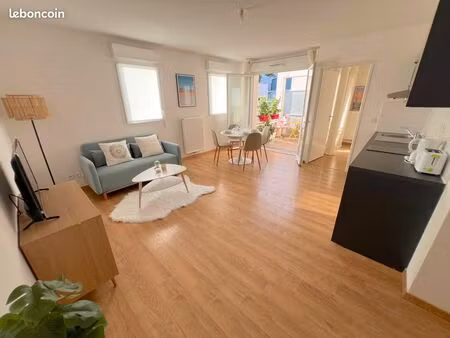 t2 meublé parfait état au calme avec balcon et parking