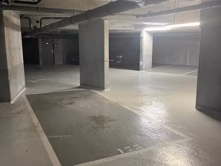 parking à louer