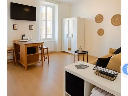 coquet studio meublé vue dégagée vieil antibes