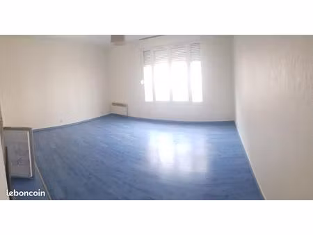 studio 1 pièce 26 m²