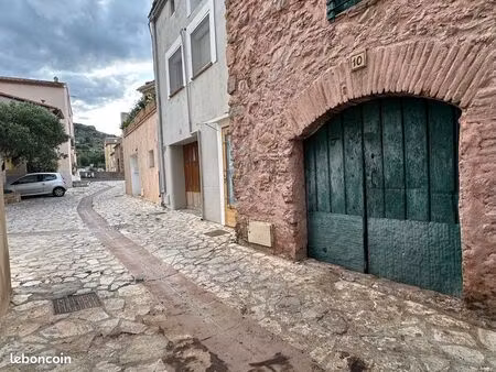 à louer – cave / espace de stockage à opoul-périllos