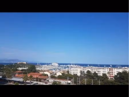 t2 vue panoramique -2 min gare d’antibes