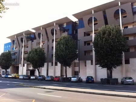 t2 hôpital pellegrin -barrière d'ornano