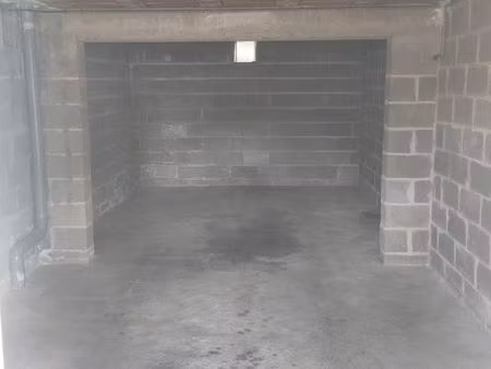 garage / box de stockage à louer – châteaudun