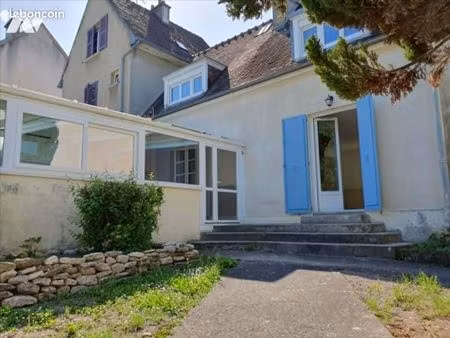 maison 5 pièces 105 m²