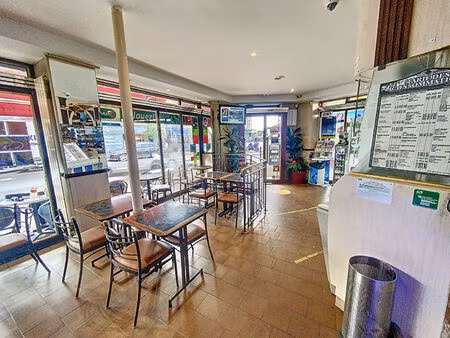local commercial avec appartement + maison d'habitation 168 m 2 plus 169.94 m²