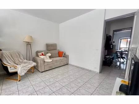 location appartement  m² t-2 à la roche-sur-foron  735 €