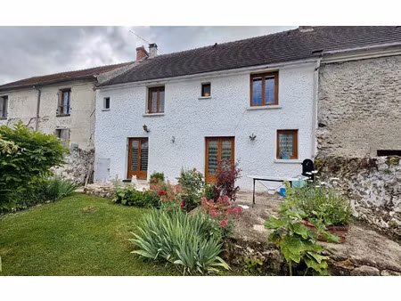 maison doue m² t-5 à vendre  179 000 €