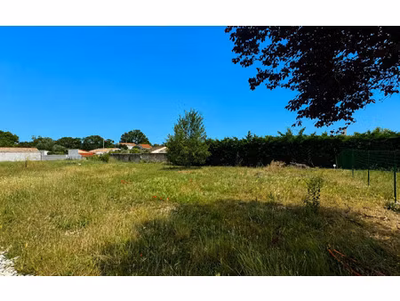 terrain le chay m² t- à vendre  68 200 €