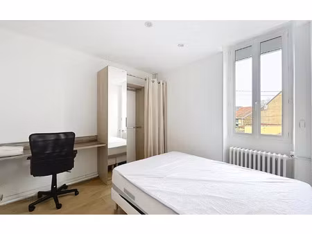 location appartement  25 m² t-3 à le mans  450 €