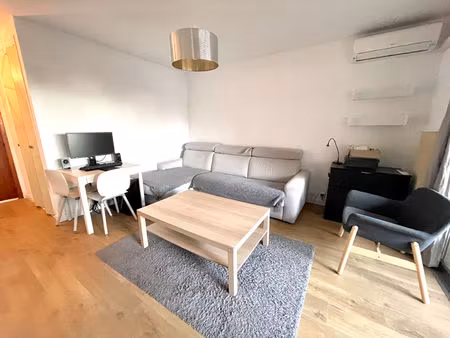 studio vide au calme et lumineux - residence de bon standing - cave et parking