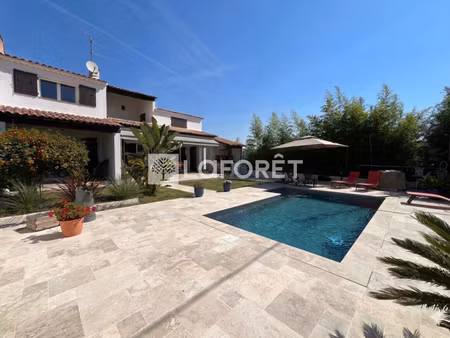 maison saint laurent du var 5 pièce(s) 114 m2