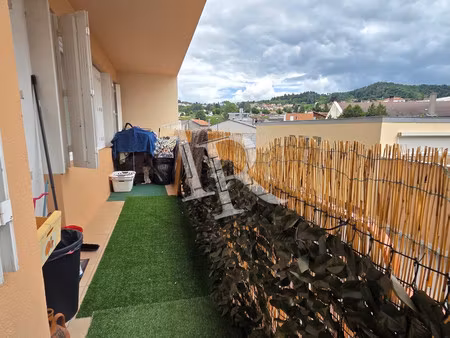 t4 avec balcon et garage