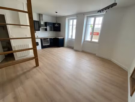 charmant t2 rénové nantes sainte anne - jardin commun