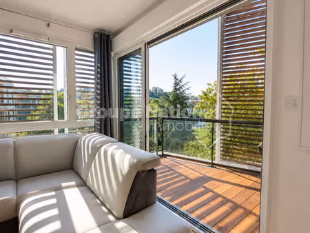 tassin  dernier etage avec terrasse et garage
