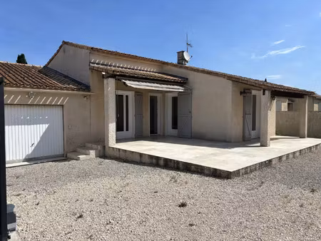 vente maison 4 pièces 100 m² mollégès (13940)