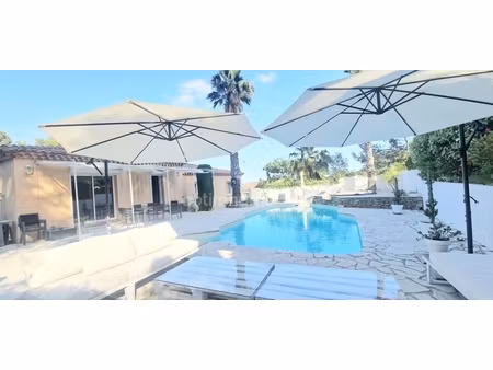 villa avec piscine lagon!