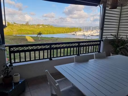 à louer – appartement t3 avec vue mer à l'étang z'abricot
