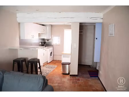 location meublée appartement 2 pièces 35 m² à lambesc (13410)  750 €