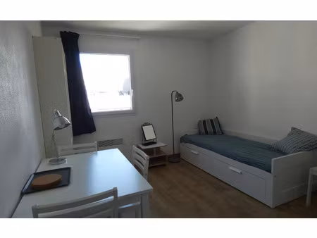 location appartement  18.82 m² t-2 à lyon 8  559 €