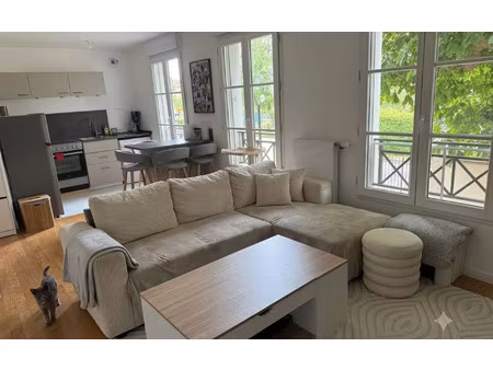 location appartement  m² t-2 à marly-le-roi  1 010 €