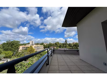 location appartement  71.2 m² t-3 à metz  1 000 €