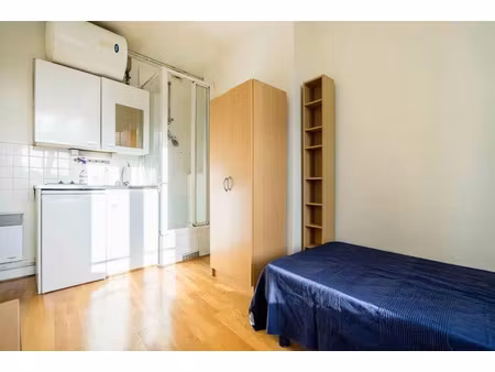 location meublée appartement 1 pièce 11 m² à paris 17ème (75017)  693 €