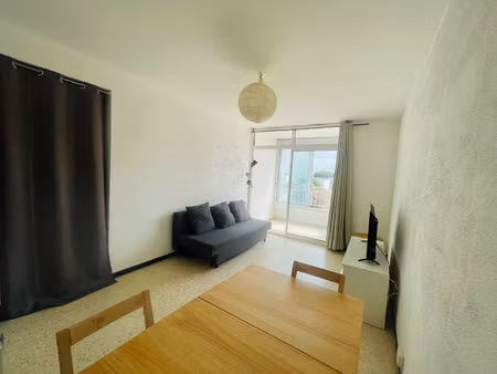 carnon - mauguio ? studio cabine avec loggia à 50 mètres de la plage