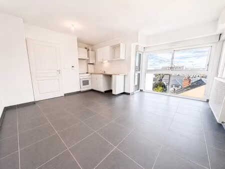 studio de 27m2 a louer - proche gare