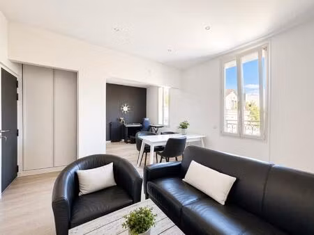 triplex lumineux 3 pièces proche rigollots et parc des beaumont