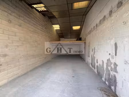entrepot 74 m² a louer a reau