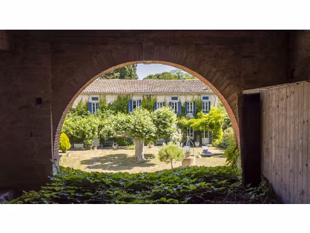 au coeur du languedoc  proche de carcassonne et à 35 min de