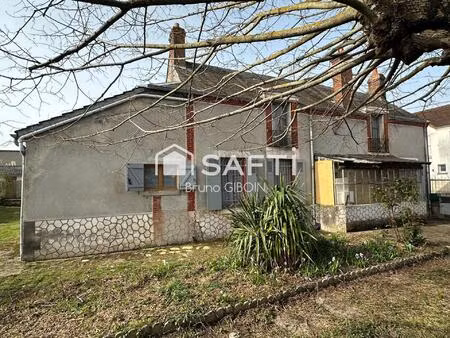 maison proche centre-ville  77 m²  3 pièces avec garage et terrain