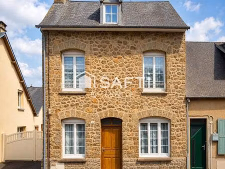 maison de ville  2 ch  courette agréable