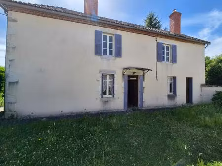 charmante maison de bourg rénovée t4  garage