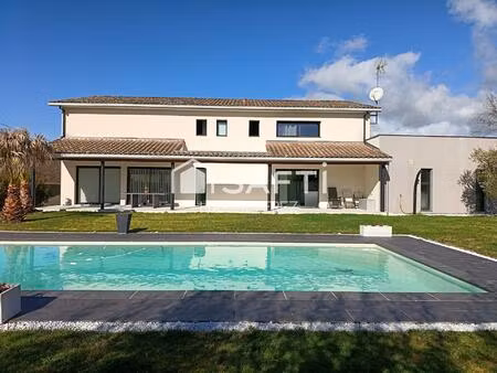 maison contemporaine 290 m² - piscine - terrain arborée 2 270 m² - montberon (31140)