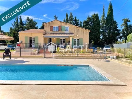 maison familial avec 8 chambres