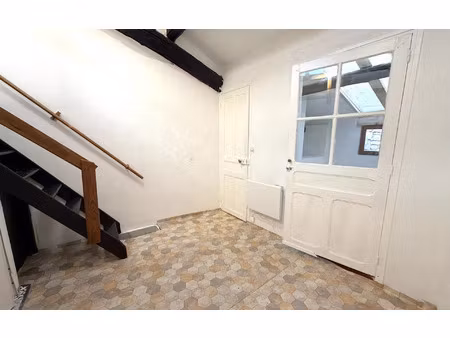 location maison  m² t-1 à sisteron  500 €